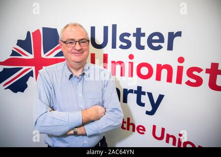 Leader UUP Steve Aiken presso le sedi di partito, Strandtown Hall di Belfast. Foto Stock