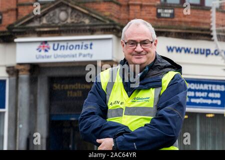 Leader UUP Steve Aiken presso le sedi di partito, Strandtown Hall di Belfast. Foto Stock