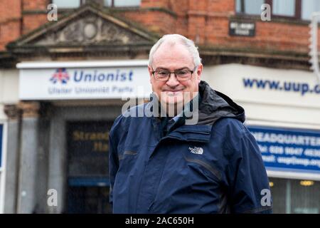 Leader UUP Steve Aiken presso le sedi di partito, Strandtown Hall di Belfast. Foto Stock