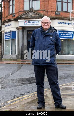 Leader UUP Steve Aiken presso le sedi di partito, Strandtown Hall di Belfast. Foto Stock