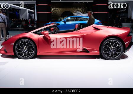 Germania, Francoforte, Settembre 20, 2019: 2019 Lamborghini Huracan Spyder EVO- Interno Esterno Panoramica - 2019 IAA Frankfurt Auto Show Foto Stock