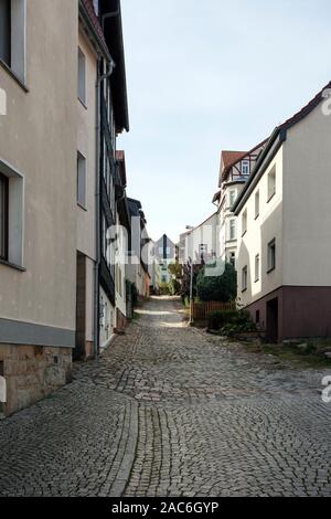 In salita ripida strade in acciottolato a Eisenach Foto Stock