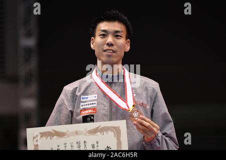 € Kazumasa Sakai, Novembre 30, 2019 - Badminton : la 73rd tutto il Giappone Badminton Championships 2019 Uomini Singoli cerimonia di premiazione nella palestra Komazawa, Tokyo, Giappone. (Foto di MATSUO.K/AFLO SPORT) Foto Stock