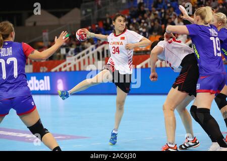 Park a cupola, Kumamoto Kumamoto, Giappone. 30 Novembre, 2019. Meng Jin Qing (CHN), 30 novembre 2019 - Pallamano : XXIV IHF esimi Campionati Mondiali di Pallamano Femminile./Kumamoto Giappone 2019 tra Russia 26-11 Cina presso il Park a cupola, Kumamoto Kumamoto, Giappone. Credito: YUTAKA AFLO/sport/Alamy Live News Foto Stock