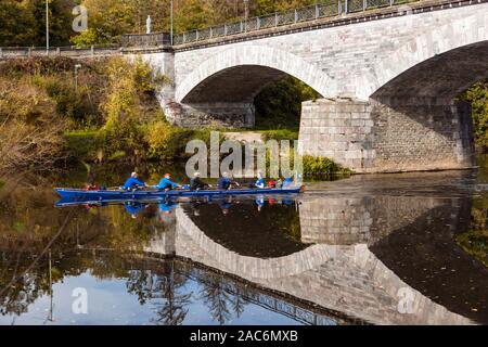 Il marmo ponte sopra il fiume Lahn nel comune Marktflecken Villmar Foto Stock
