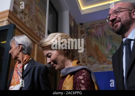 Bruxelles, Belgio. 1 dicembre, 2019. Il Presidente della Commissione europea, Ursula von der Leyen assiste per una cerimonia che segna il decimo anniversario del Trattato di Lisbona. Credito: ALEXANDROS MICHAILIDIS/Alamy Live News Foto Stock