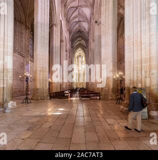 Batalha, Leiria Districy, Portogallo. Monastero di Batalha è uno dei più importanti siti di gotica in Portogallo. La navata e coro Foto Stock