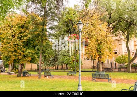 Cattedrale parco vicino alla Basilica di San Francesco di Assisi a Santa Fe, New Mexico Foto Stock