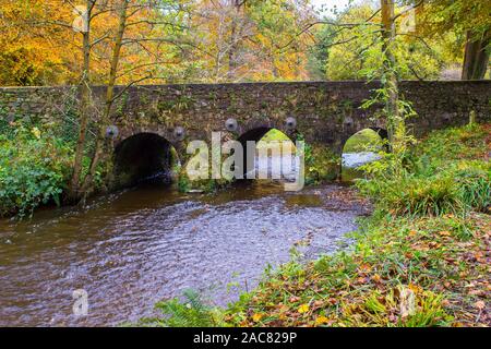 Il ponte Minnowburn presso il National trust site presso Shaw's bridge belfasto Foto Stock