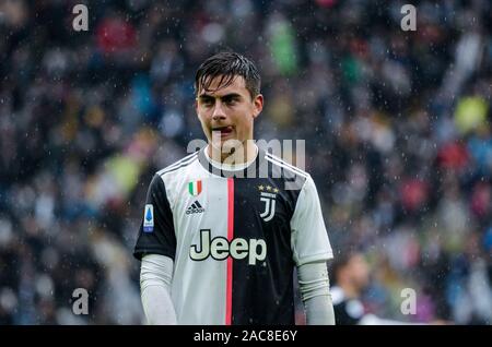 Torino, Italia. 01 Dic, 2019. Paulo Dybala della Juventus FC in azione durante la serie di una partita di calcio tra Juventus e US Sassuolo Calcio presso lo stadio Allianz su dicembre 01, 2019 a Torino, Italia. Risultato finale: 2-2 (foto di Alberto Gandolfo/Pacific Stampa) Credito: Pacific Press Agency/Alamy Live News Foto Stock