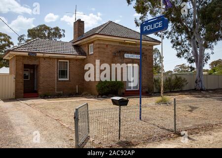 Villaggio Capertee, stazione di polizia locale e il tribunale locale house building, Nuovo Galles del Sud, Australia Foto Stock