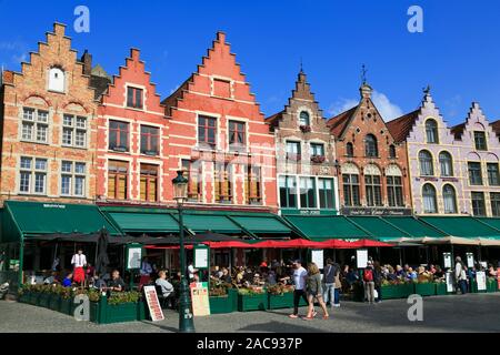 Ristoranti in Piazza del Mercato, Brugge City, West Flanders, Belgio Foto Stock