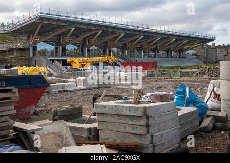 Il piedistallo in costruzione durante la riqualificazione di Edinburgh Academicals Rugby Club terreno in Stockbridge, Edimburgo, Scozia, Regno Unito. Foto Stock