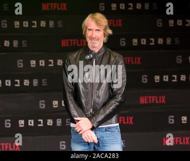 Seoul, Corea del Sud. 2° dic, 2019. . 02Dec, 2019. Seoul, Corea del Sud. 2° dic 2019. Filmmaker americano e il regista Michael Bay partecipa a una conferenza stampa per il suo nuovo film, 6 della metropolitana, in Seoul, Corea del Sud. Credito: Lee Jae-Won/AFLO/Alamy Live News Credito: Aflo Co. Ltd./Alamy Live News Foto Stock