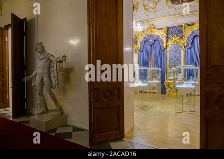 Saint Petersburg, Russia - 22 novembre 2019. Gli interni di Fabergé Museum di San Pietroburgo, Russia in Shuvalov Palace di San Pietroburgo. Foto Stock