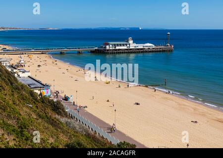 Inghilterra, Dorset, Bournmouth, Bournmouth Beach e il molo Foto Stock