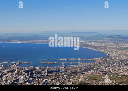 Vista dal Monte Table, Lungomare Victoria and Alfred e Cape Town, Africa, Sud Africa Foto Stock