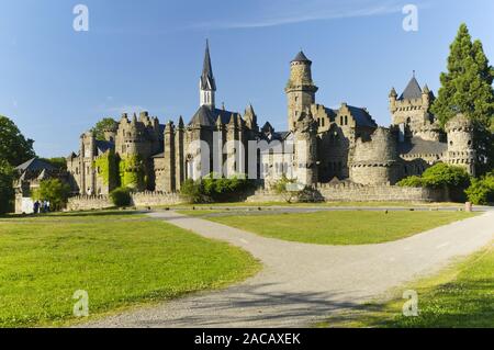 Kassel Löwenburg nella montagna Wilhelmshöhe Park Foto Stock