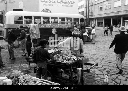 Straßenszenen in Mexiko, 1960er. Street-scene in Messico, 1960s. Foto Stock