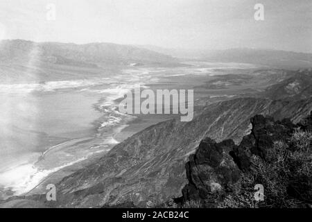 Reise durch Kalifornien, Parco Nazionale della Valle della Morte, 1962. Viaggiare throuh California, Parco Nazionale della Valle della Morte, 1962. Foto Stock