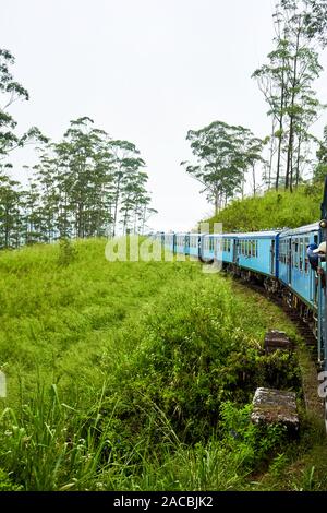 Viaggio in treno da Ella a Kandy Foto Stock