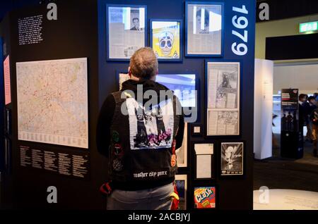 Londra chiamando lo scontro anniversario mostra presso il Museo di Londra Foto Stock