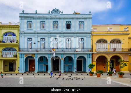 L'Avana, Cuba, luglio 2019, scena urbana a Piazza della Città Vecchia Foto Stock