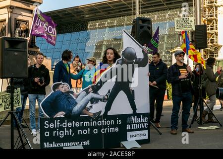 Clara Ponsati supporto di Glasgow Foto Stock