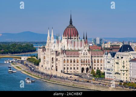 Parlamento ungherese edificio sulle rive del Danubio, Budapest, Ungheria Foto Stock