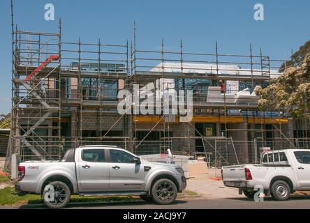 Medium density townhouses in costruzione nell'area suburbana di Melbourne, Australia Foto Stock