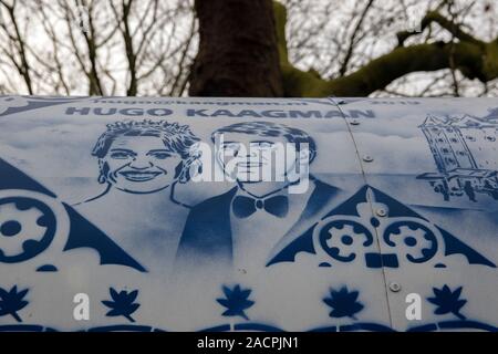 Dettagli massimi Queen e King Willem Alexander sul Pofferdikkie Poffertjes Kraam a Amsterdam Paesi Bassi 2019 Foto Stock