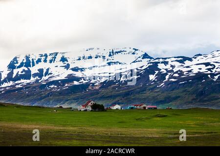 Lonely farm in Islanda Foto Stock