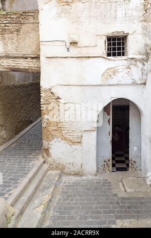 Lane nella città vecchia di Fez, Marocco Foto Stock