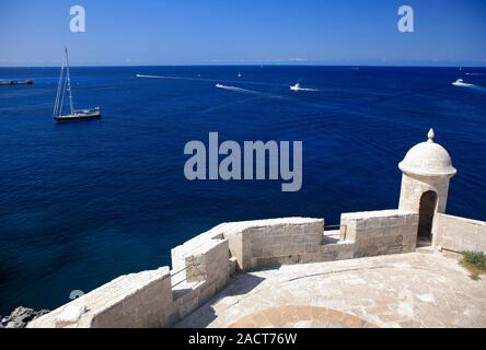 Il Castello di San Nicola, situato all'Ammiraglio Farragut Parco Ciutadella City, isola di Minorca, Isole Baleari, Spagna, Europa Foto Stock