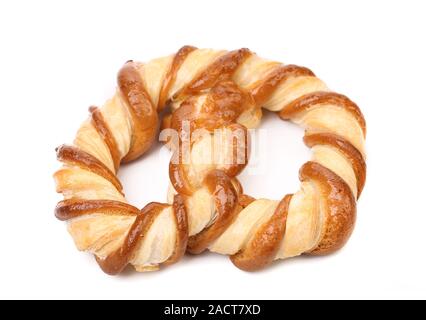 Nodo-biscotti di forma su sfondo bianco Foto Stock