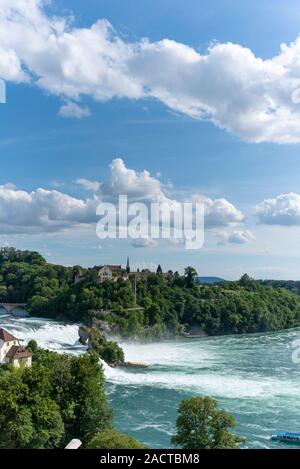 Cascate del Reno con Laufen Castello di Neuhausen am Rheinfall, Canton Sciaffusa, Svizzera, Europa Foto Stock