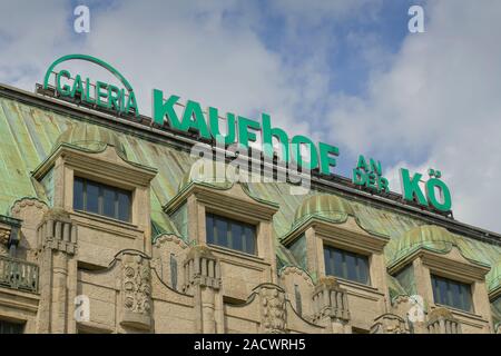 Galeria Kaufhof an der Kö, Königsallee, Düsseldorf, Nordrhein-Westfalen, Deutschland Foto Stock