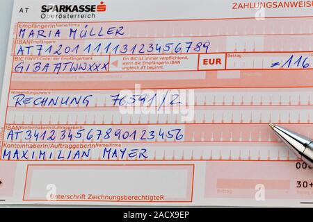 Banca austriaca forma di trasferimento Foto Stock