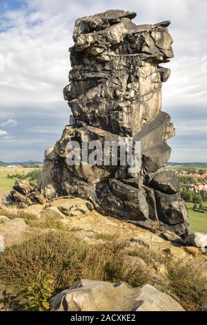 Formazione di roccia dei Muri del Diavolo vicino Weddersleben nella catena montuosa di Harz, Germania Est Foto Stock