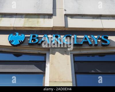 LONDON, Regno Unito - CIRCA NEL SETTEMBRE 2019: Barclays segno Foto Stock