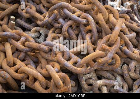 Rusty catene di ferro in dettaglio Foto Stock