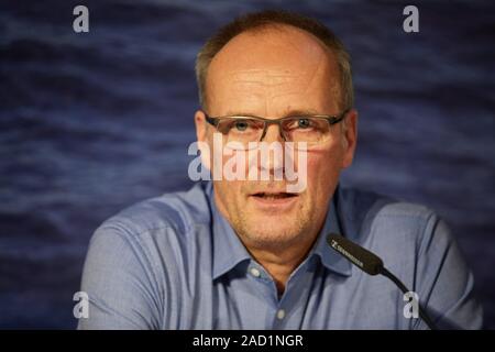 Amburgo, Germania. 03 Dic, 2019. Michael Schwickart mare-soccorritore Sea-Watch, dà una conferenza stampa circa la nuova alleanza " Uniti4salvataggio - Rescue insieme sulla Chiesa in battello. La società civile alleanza di chiese, comuni e associazioni vuole inviare un' altra nave per il Mar Mediterraneo per il salvataggio in mare. Credito: Georg Wendt/dpa/Alamy Live News Foto Stock