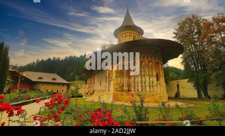 Il Monastey Voronet, regione della Moldavia, Romania, Europa Foto Stock