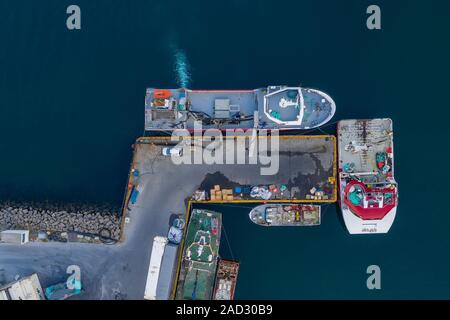 Porto, Bildudalur, Arnarfjordur fiordo, Westfjords, Islanda Foto Stock