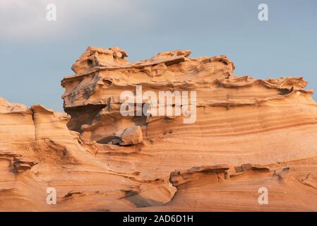Le dune fossili di paesaggio di formazioni di vento-spazzata di sabbia in Abu Dhabi Emirati Arabi Uniti Foto Stock