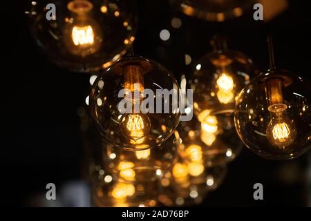 Mason decorativi in stile jar giallo delle lampadine Foto Stock