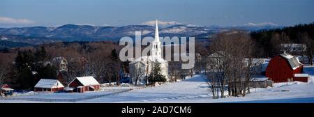 Small town in winter, Peacham, Vermont, USA Foto Stock