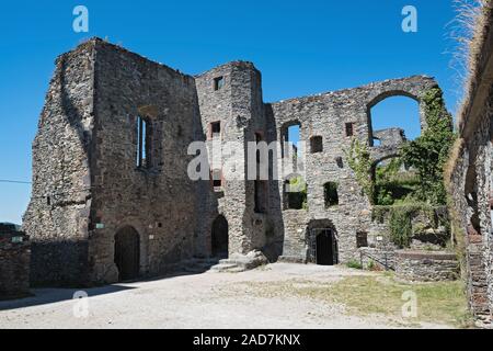 Rovina del castello Konigstein im Taunus, vista interna, Germania Foto Stock