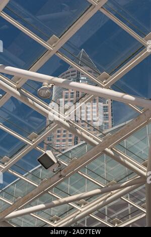 Il commercio equo tower, Messeturm e hall Foto Stock