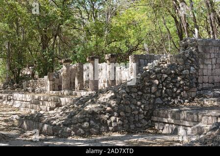 I ruderi di antiche città maya di Edzna vicino a Campeche, Messico Foto Stock